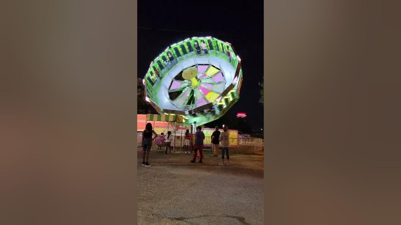 Riding zero gravity at the arklamiss fair. YouTube