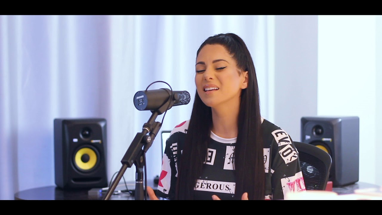 Halsey - Without Me (Spanish cover) - YouTube