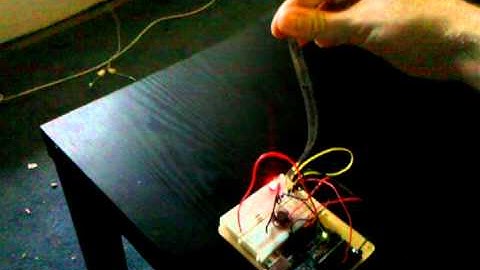 Arduino controlling a pressure sensor and vibe motor