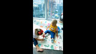 Kids reaction to Miki House clothes. Unpacking the fashion gifts