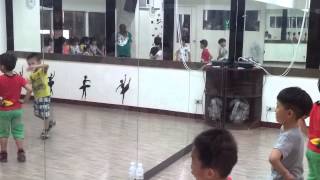 1030522萌世代練舞側拍2