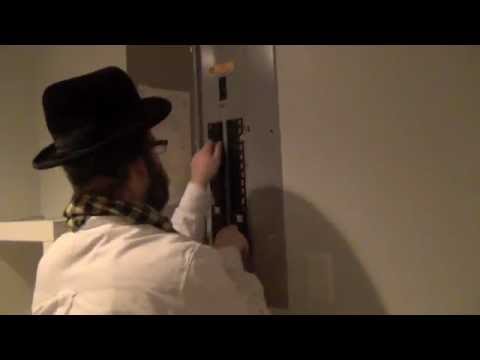 Pesterize #2 Tzind Oon DeLight - Pester Rebbe, Yoely Lebovits