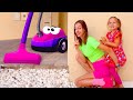 Toy vacuum cleaner and other funny songs and stories for kids