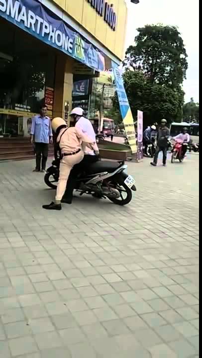 csgt bi danh ( thanh nien cung )