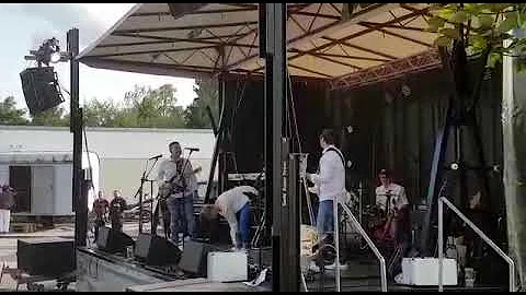 I'm going down - Live -