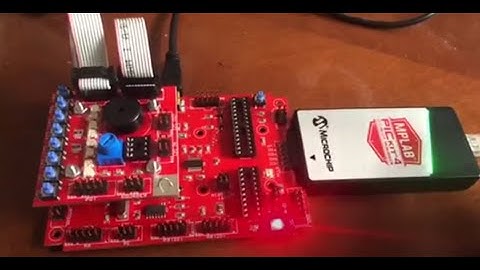 Part 5 PIC 16F1789 Programming In C MPLAB X IDE  & xc8 V5.05  Blink 2 Leds Alternatively.