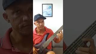 Video thumbnail of "Tutorial do contra baixo na Música - Vai missionário - @cicerooliveira #bass #cover #fyp #fy #yout"