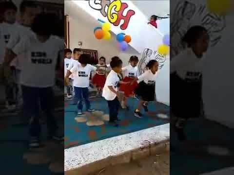 استعراض تعالو نبقى كبار لحضانه عالم الطفولة