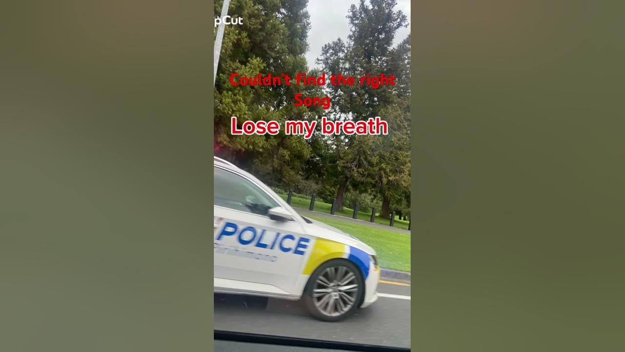 Couldn’t find the right song Couldn’t find the right song