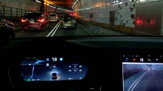 TESLA 🚗 AutoPilot vs. HOLLAND TUNNEL | NYC 🗽🏢🏬