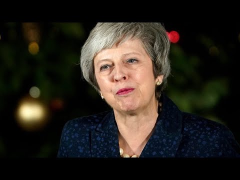 メイ英首相、次の動きは 党内6割の支持で信任勝利 - YouTube