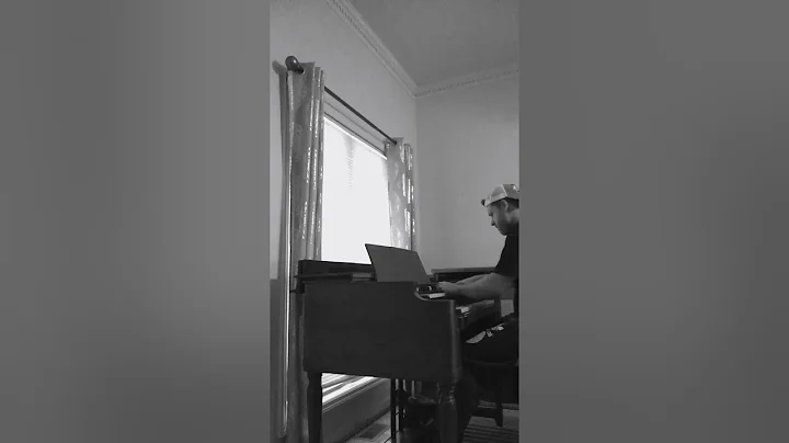 Jacob Tipton plays Battle Hymn of the republic on ...
