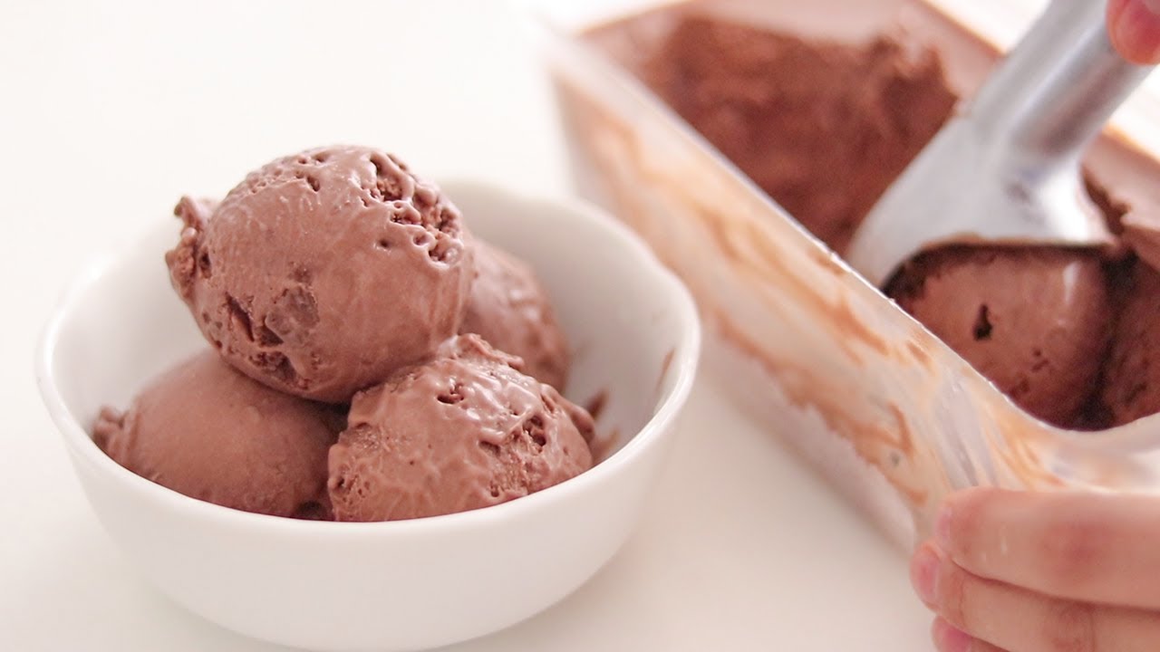 濃厚チョコレートアイスクリームの作り方 Homemade Chocolate Ice Cream No Egg No Icecream Machine Hidamari Cooking Youtube