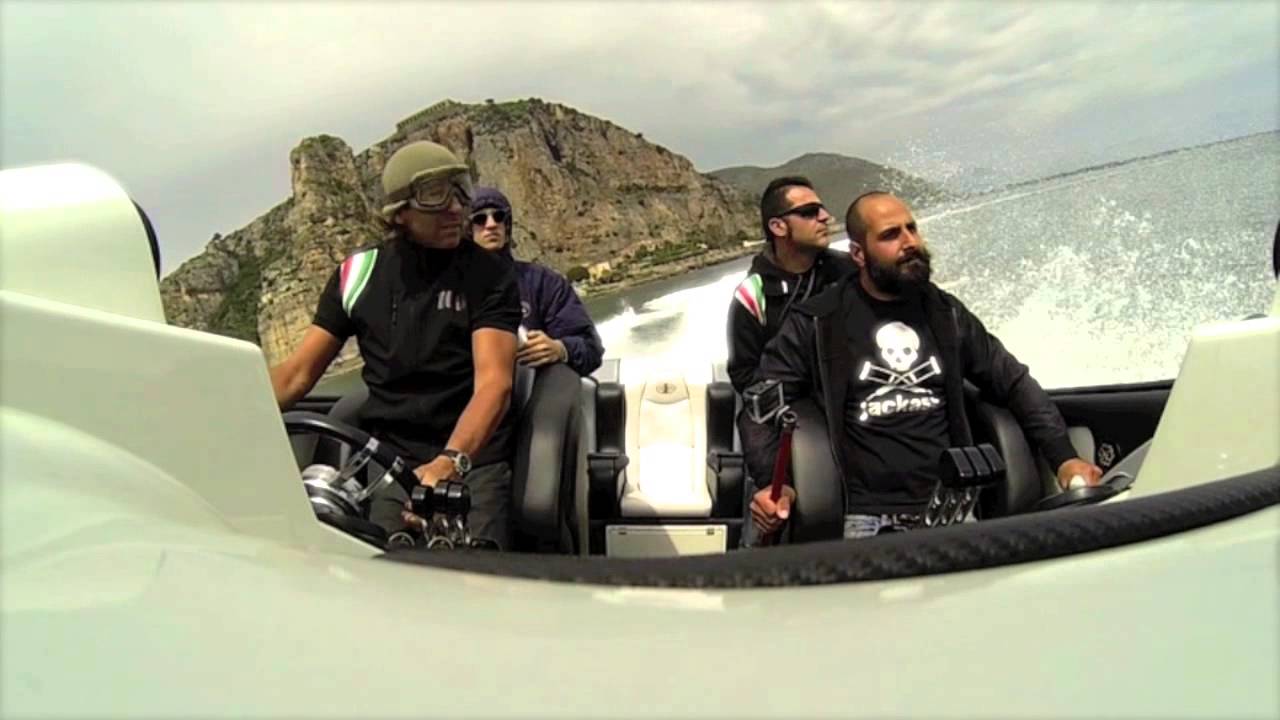 Cigarette Racing - YouTube