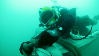 Allied Divers Salvage Submerged Equipment - RIMPAC 2022