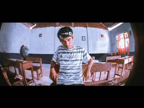 LAGU UNTUK MANTAN GAK PERAWAN (video Clip)