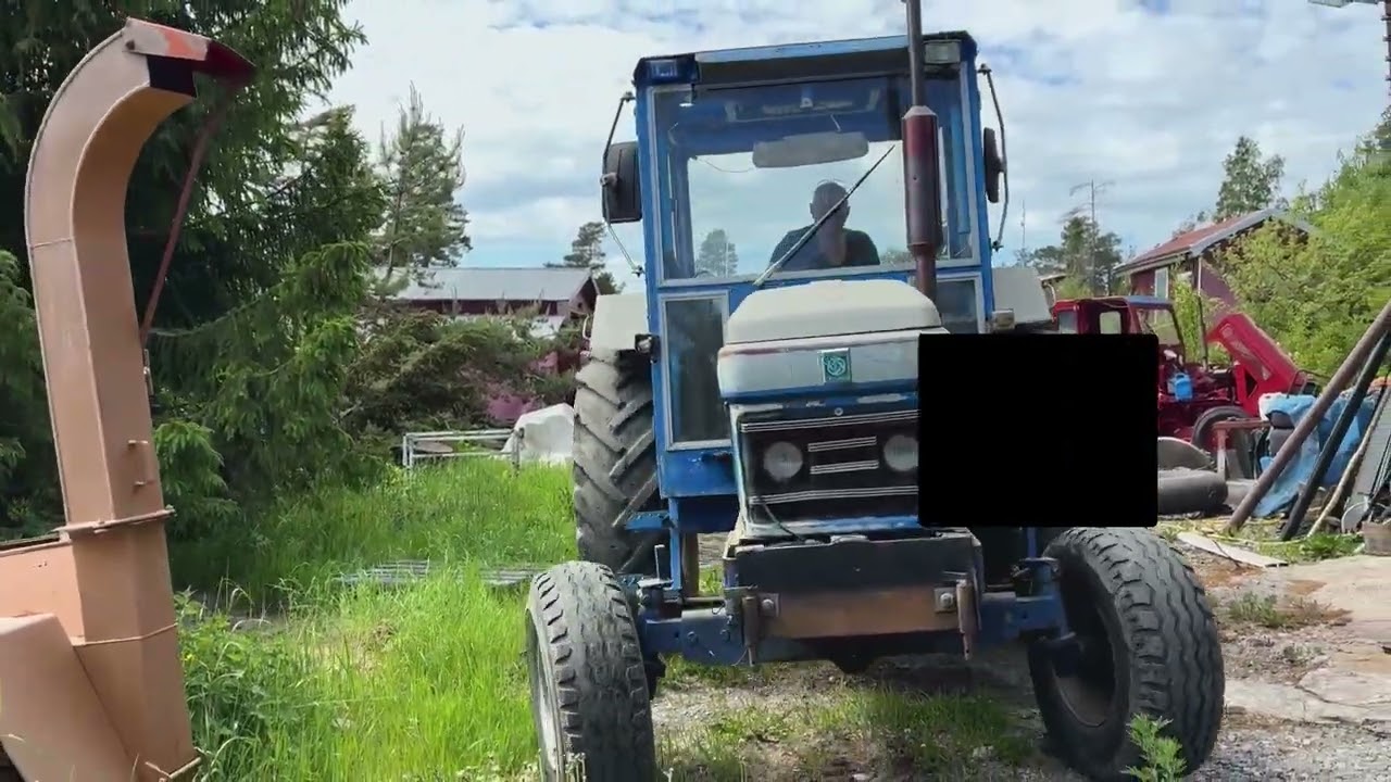 Traktor  LEYLAND 2100