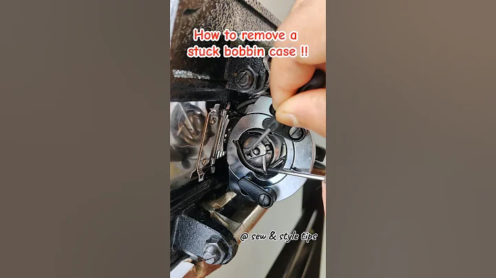 How to remove a stuck bobbin case 🪛#sewingmachinerepair #sewingmachineproblems #silaimachine