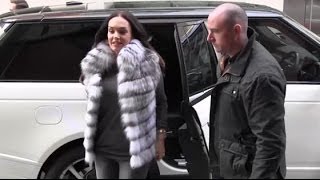 Pregnant Tamara Ecclestone Shows Off Her Barely There Bump | Splash News TV | Splash News TV