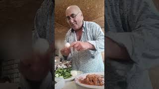 картинка: МУКБАНГ - КИЛЬКА 🐟 С ОВОЩАМИ