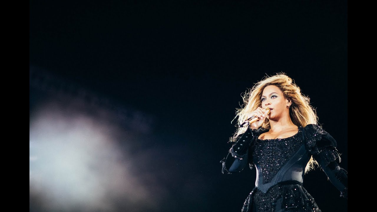 Beyoncé - Formation - Live in Barcelona, Spain 2016 HD