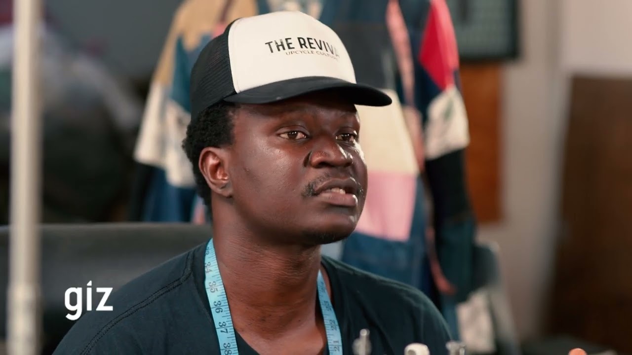 Textile Waste in Ghana – Challenges and Chances