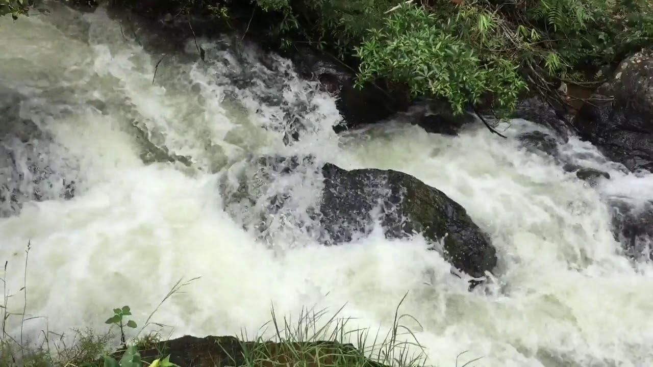 Water vs rocks - YouTube