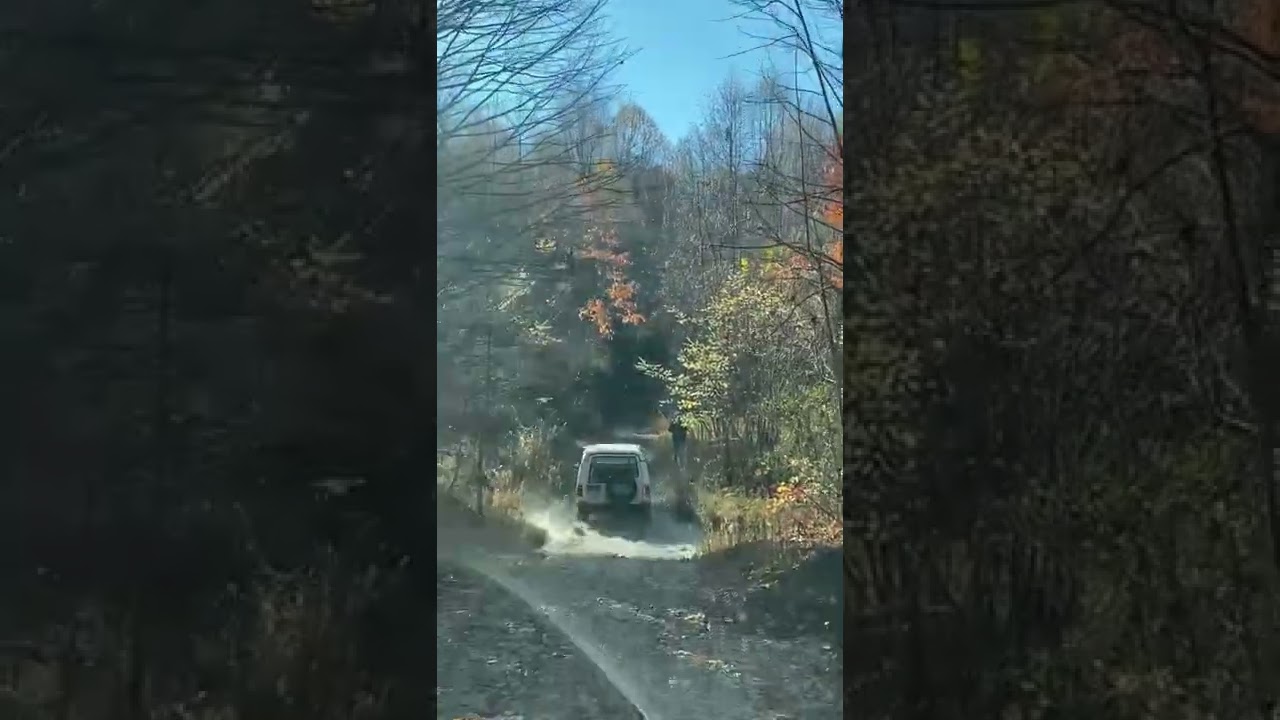 Splash fun!! Land Rover Discovery 200TDI D1 