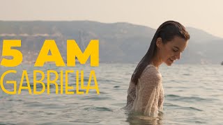 Gabriella - 5 AM (Music video) chords