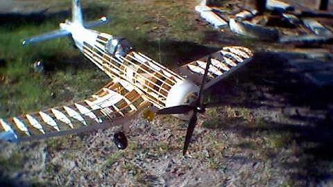 Jeff Lawsons F4U4 Corsair Build From 3-3-01 to present 8-1-04