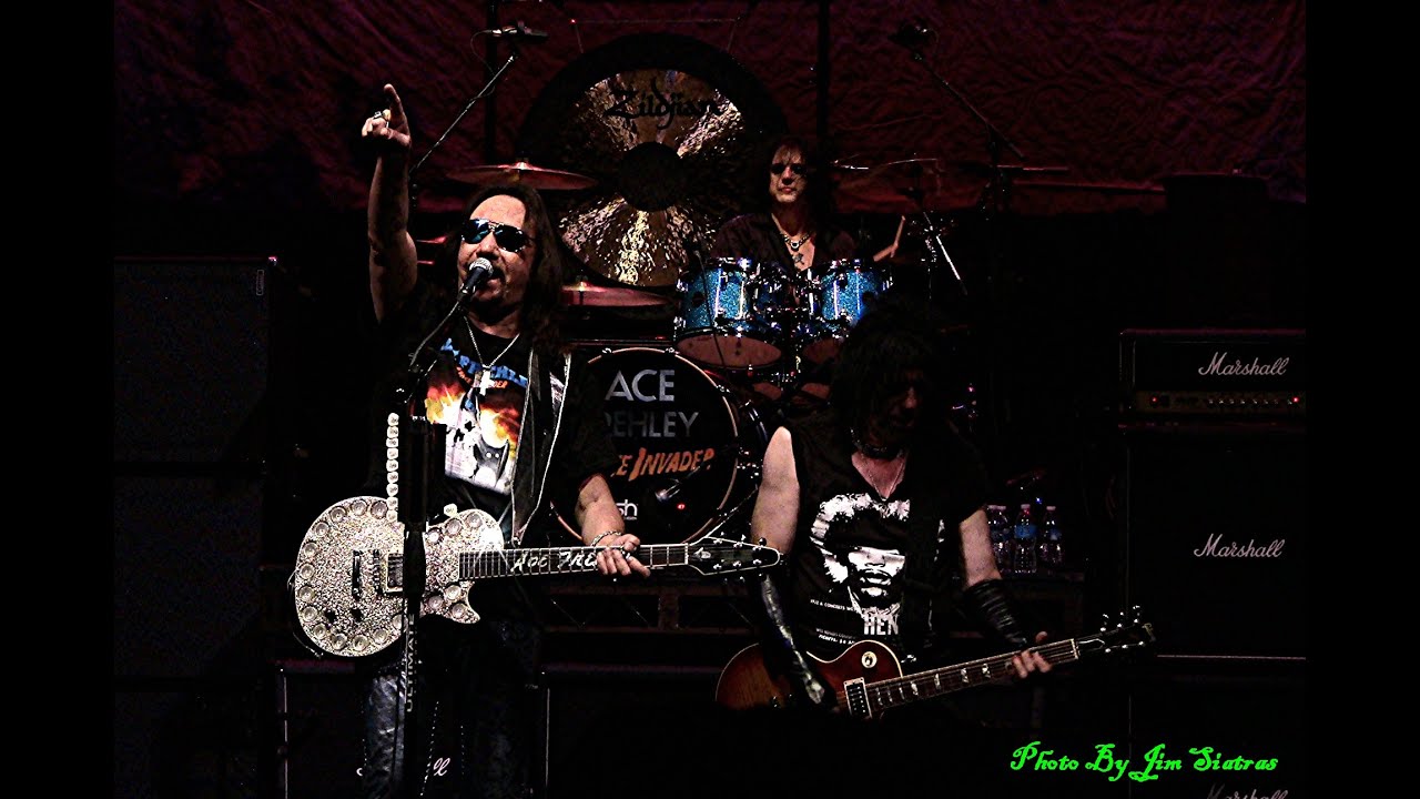 Ace Frehley Space Invader / Break Out , Featuring Richie Scarlet