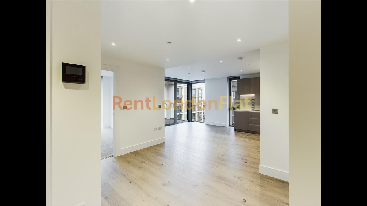 Rent this quaint 2 Bed Flat in London SW11 4FS