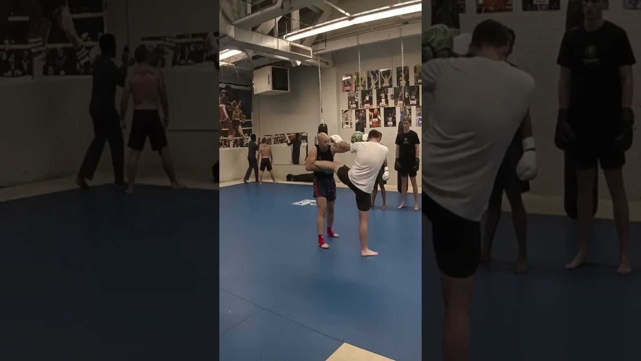 How to use the #MuayThai leg catch