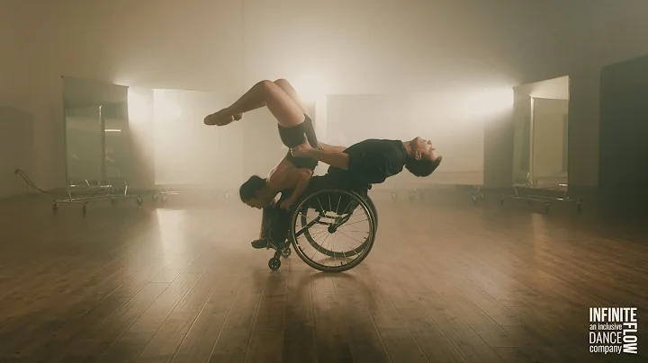 "Gravity" Wheelchair Dance by Marisa Hamamoto & Pi...