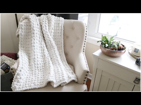 How to Crochet SUPER EASY Jumbo Blanket, Bernat Blanket Extra Yarn