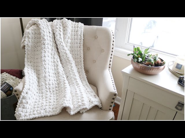 12+ Easy Bernat Blanket Yarn Crochet Patterns 
