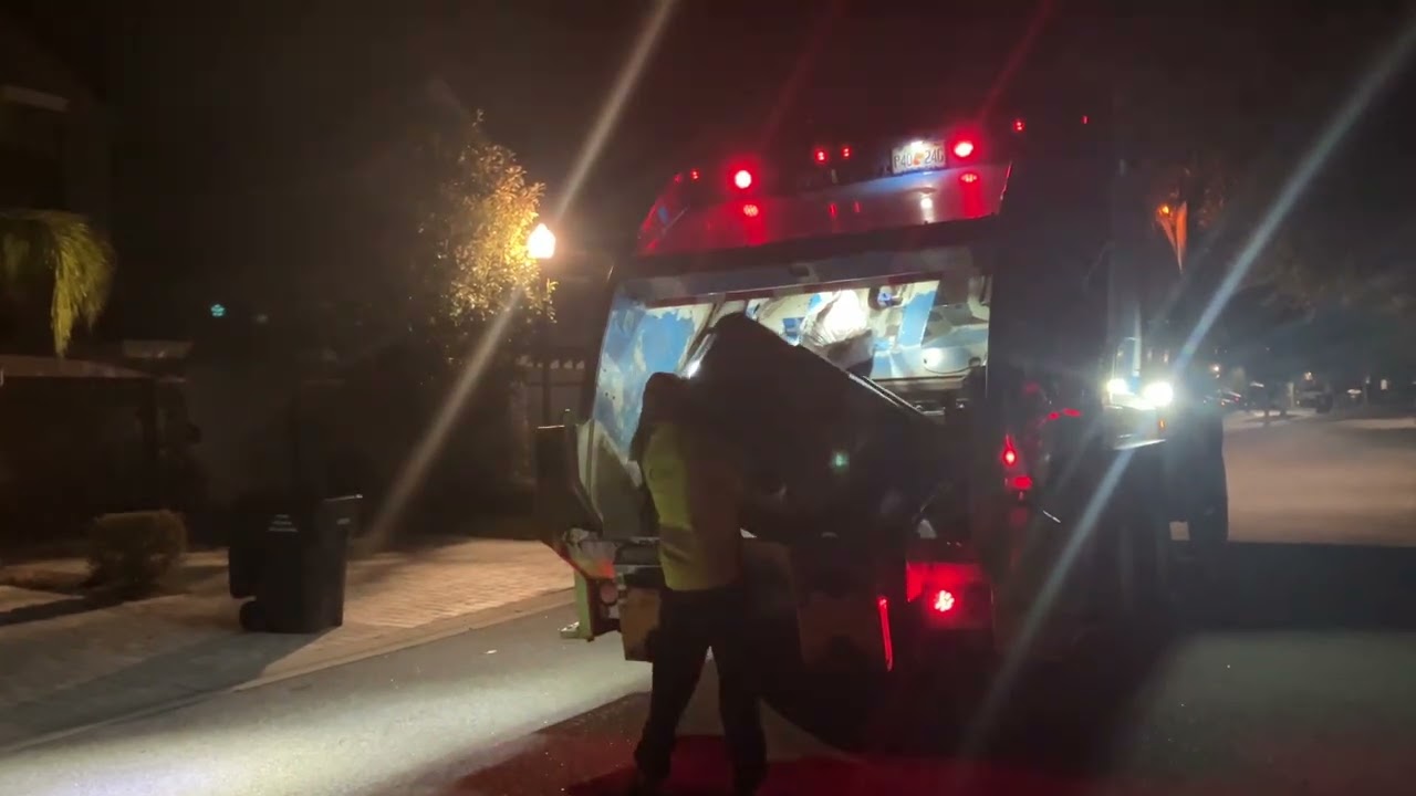 Ex County Sanitation Coastal 25yd Mcneilus  Rear Loader