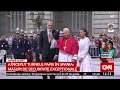 Papa Leon, primit cu onoruri militare și cu salve de tun în Spania