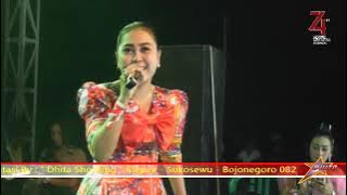 Santi Sagita --- DHitapro (Benci Kusangka Sayang)