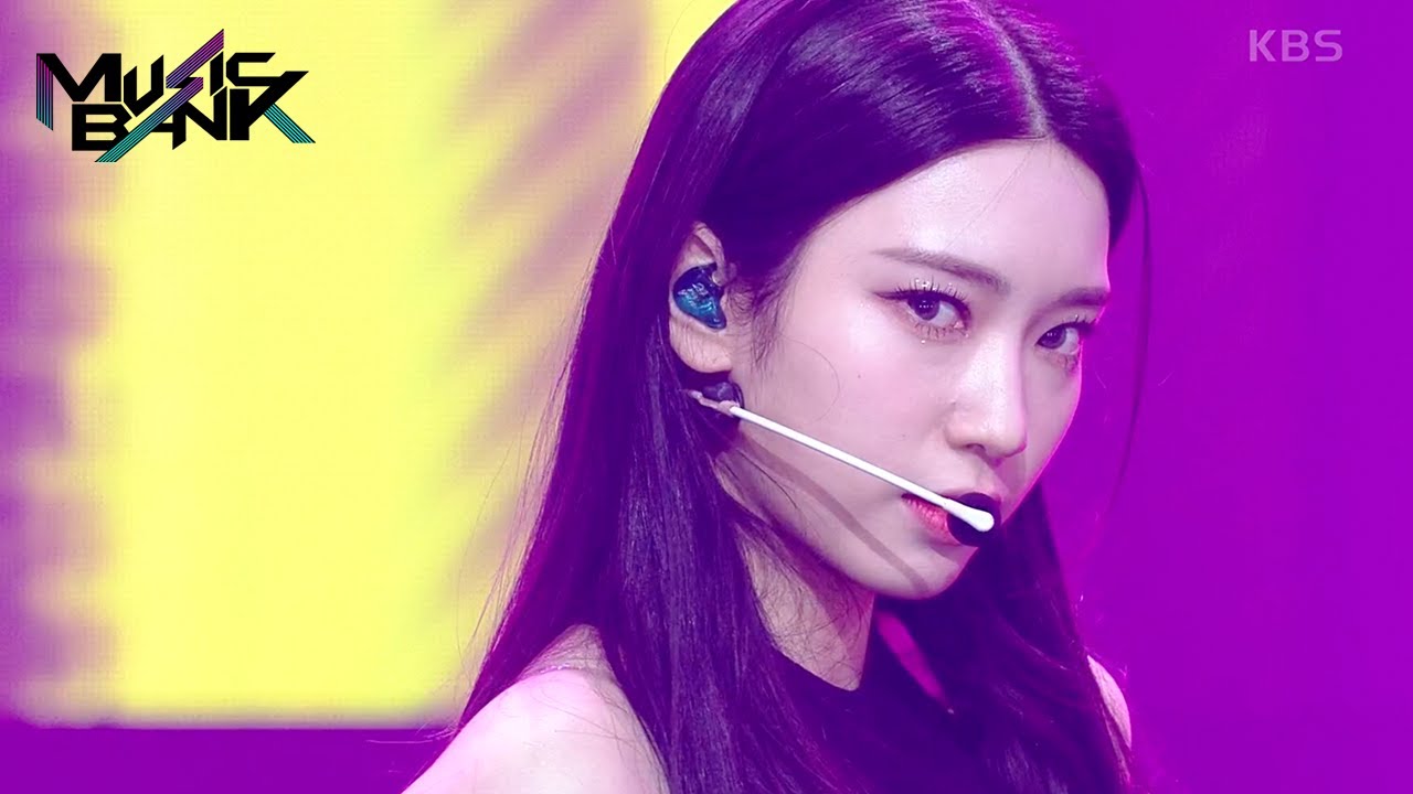 Rocket Punch(로켓펀치 ロケットパンチ) - CHIQUITA (Music Bank