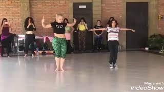 تعليم الرقص الشرقي بكل إحترافيه #أجمل رقص دلع وغنج #الفرق بين الفتاه النحيفه والفتاه المربربه