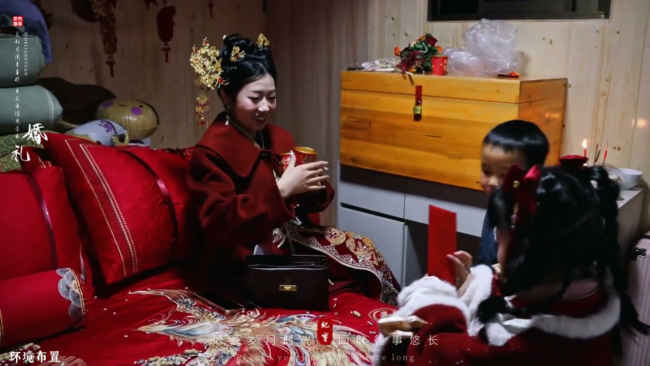 青烟腾起，红绸轻扬，贵州传统婚礼回喜神仪式，是人与神明的默契 对话。每一帧跟拍，都是传承千年的敬畏与期许，点进视频，感受这份跨越时空的信仰力量。#地方风俗文化 #喜结良缘 #农村接亲风俗 #中国文化