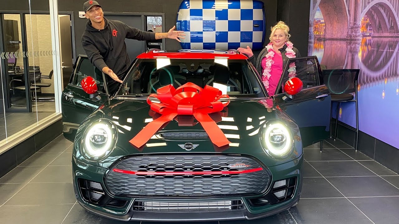 I BOUGHT MY MOM ANOTHER CAR! *HER ULTIMATE DREAM CAR* - YouTube