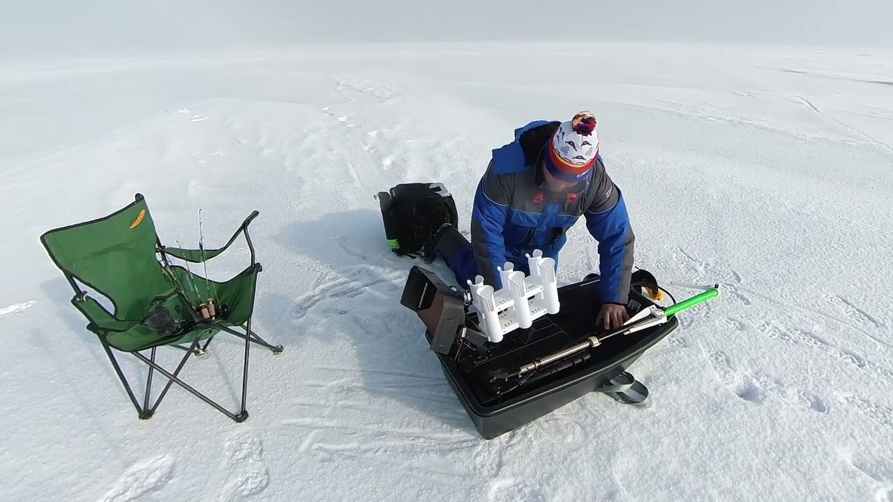 Pilkkiahkion esittely