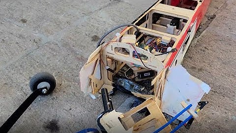 RC 70" Edge 540 - c/w Evo33 gas engine - from crash to re build