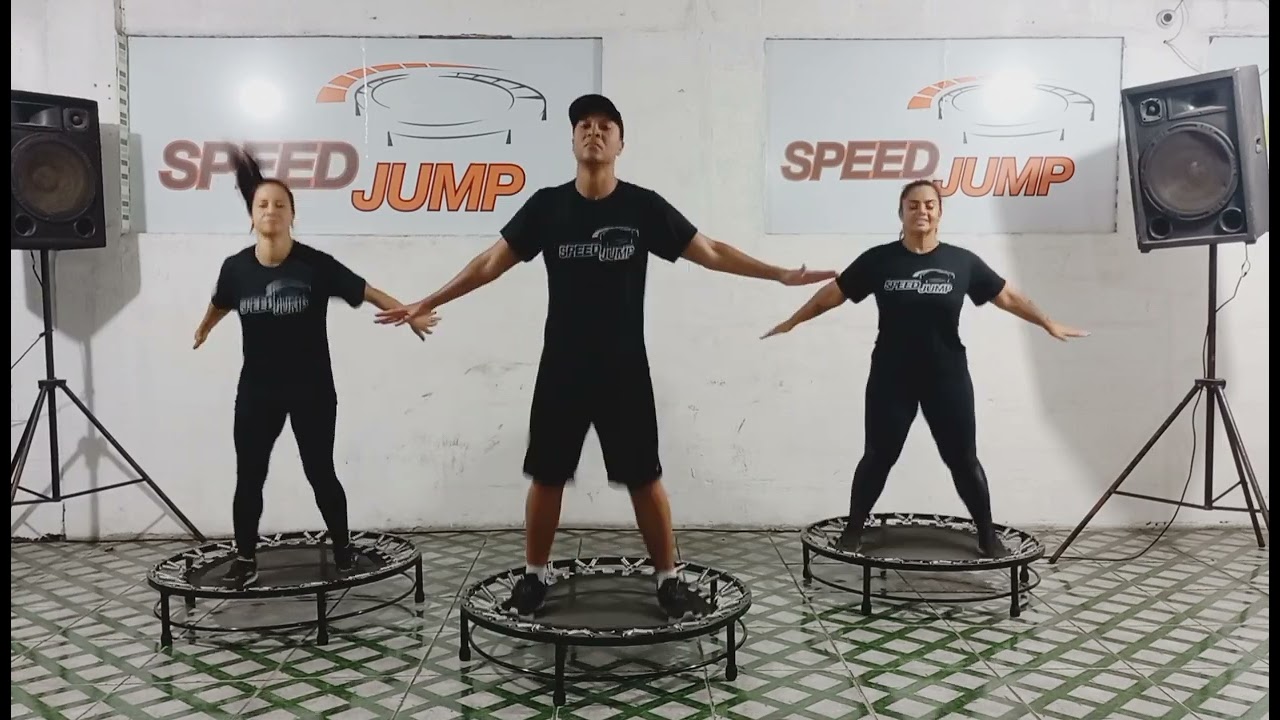   Socadona- Ludmilla e Mariah Angeliq 