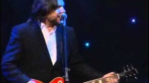 Chris Doheny opens Shane Warne Foundation Fundraiser performing  "More Than A Game".wmv
