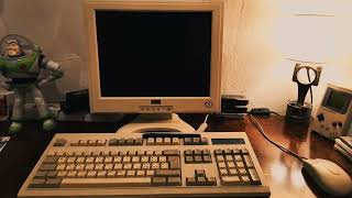 Sta tornando la cameretta anni ’90… 🖥️ #anni90 #retrotech