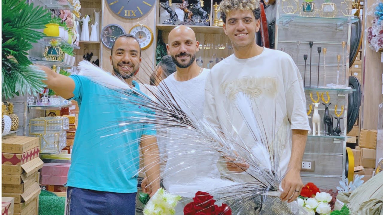 عروضنا ببلاش تعالي ما تستناش من حارة المزين حطمنا الاسعار بكام ٢ جنيه