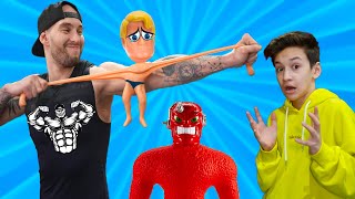 Самый Сильный Человек В Мире Vs Непробиваемый Stretch Armstrong !